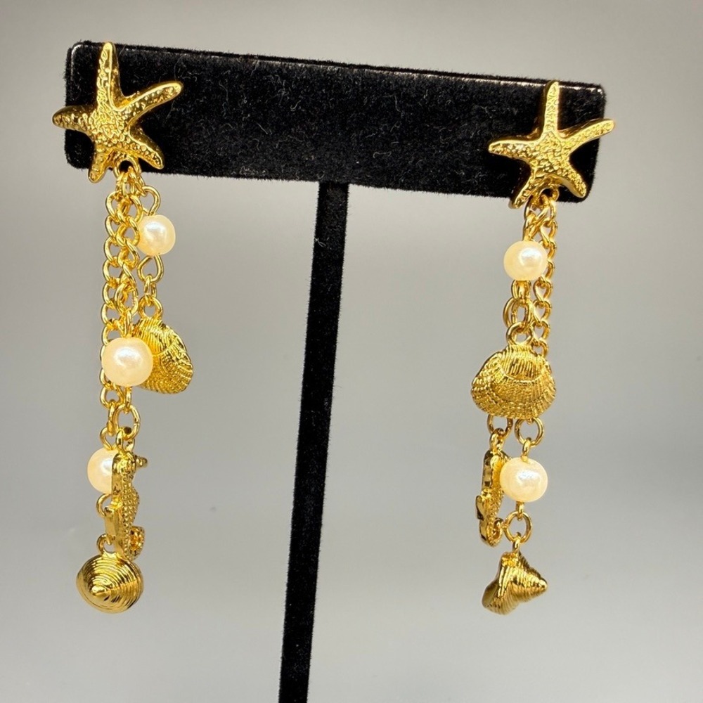 Vintage Avon Seashell Dangle Earrings Gold Tone Nautical Mermaidcore